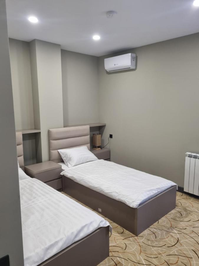 Caspian Vf Hotel Batoemi Buitenkant foto