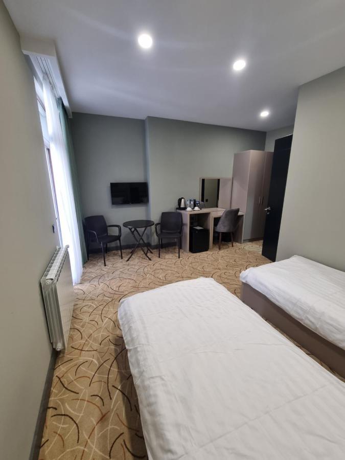 Caspian Vf Hotel Batoemi Buitenkant foto