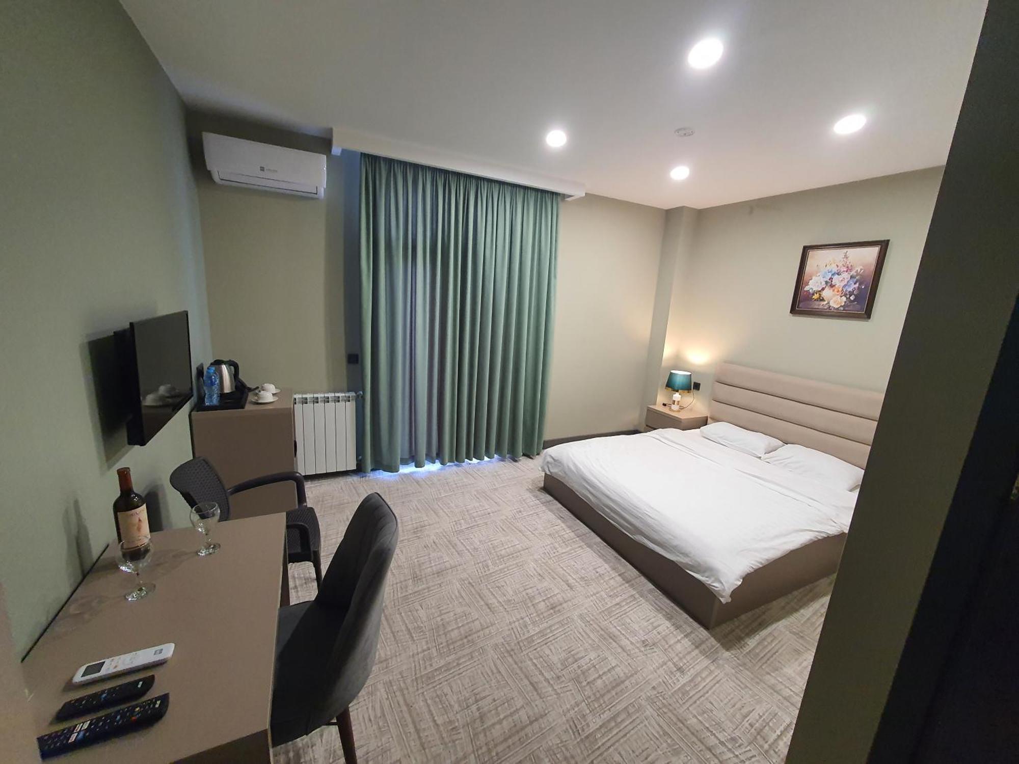 Caspian Vf Hotel Batoemi Buitenkant foto